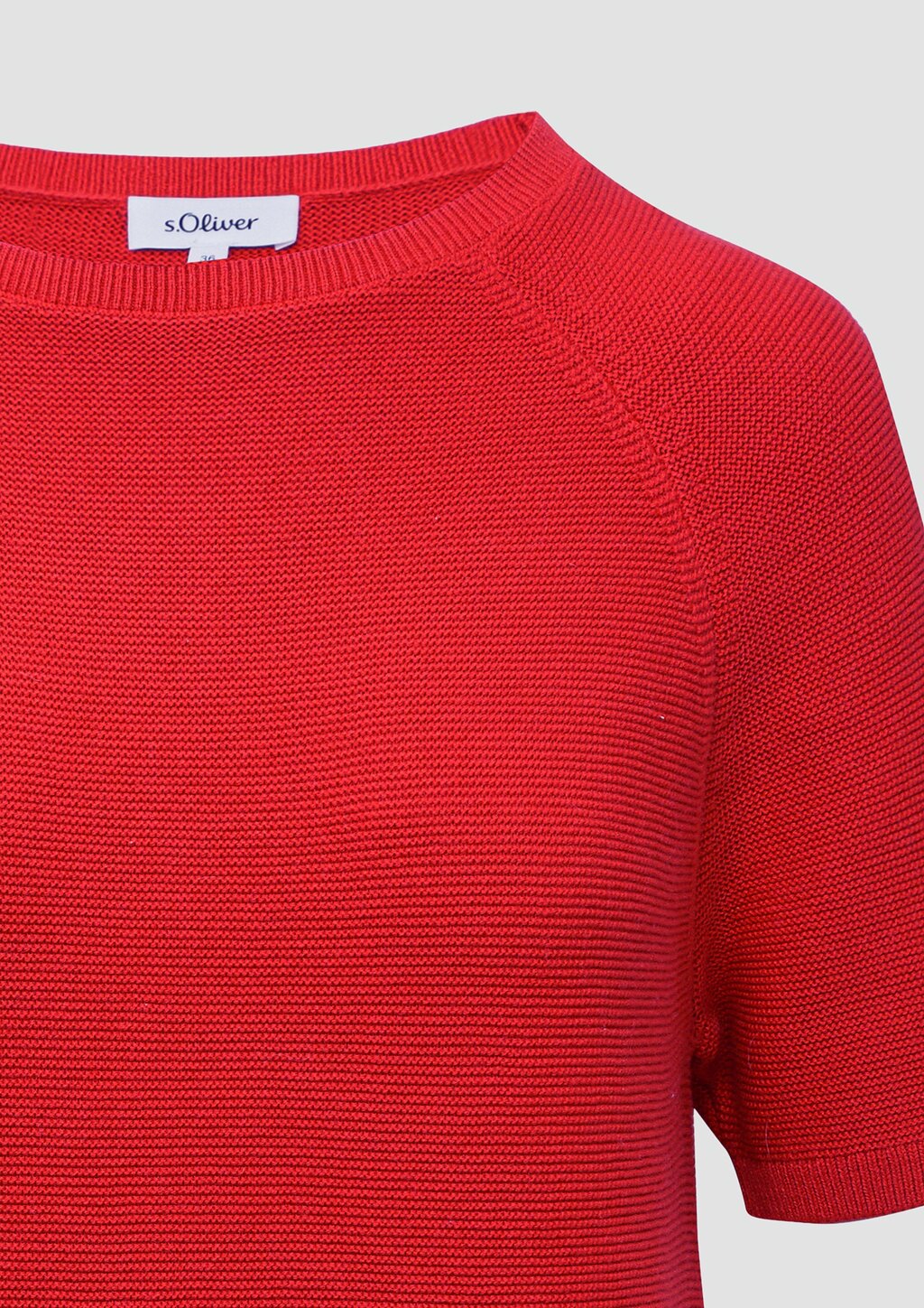 Strickpullover mit feiner Rippstruktur