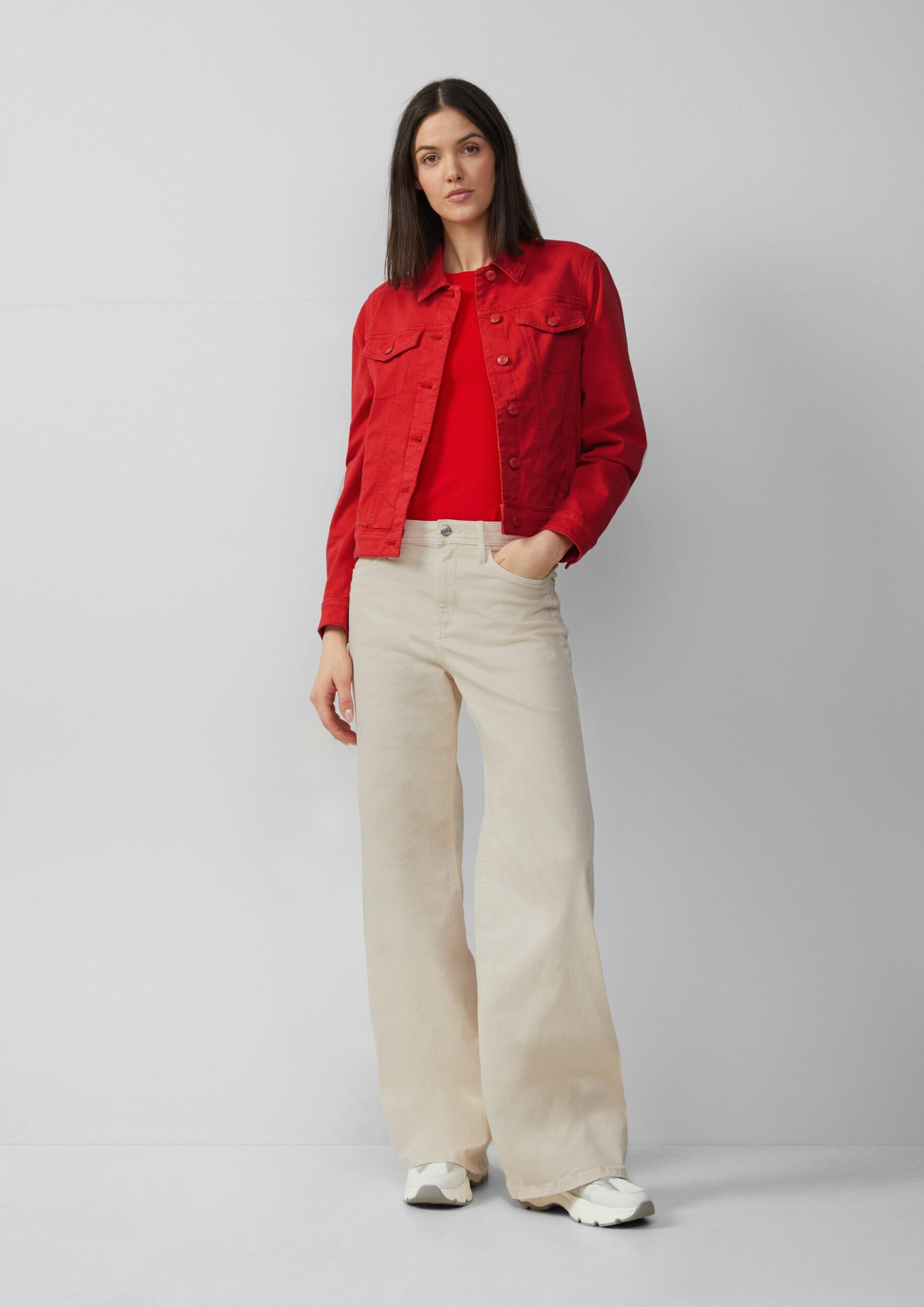 Geripptes Feinstrick-Top im Slim Fit