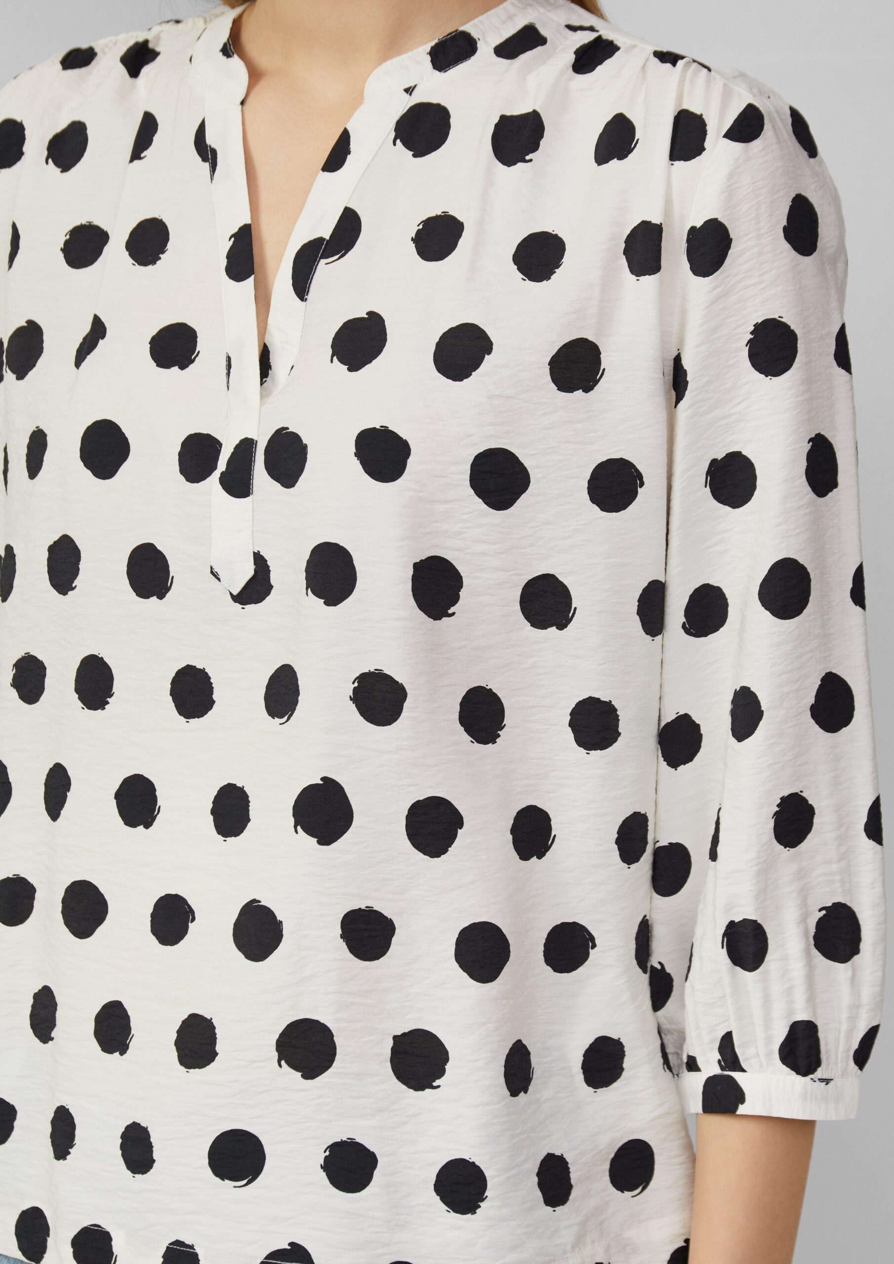 Strukturierte Bluse aus Viskosemix