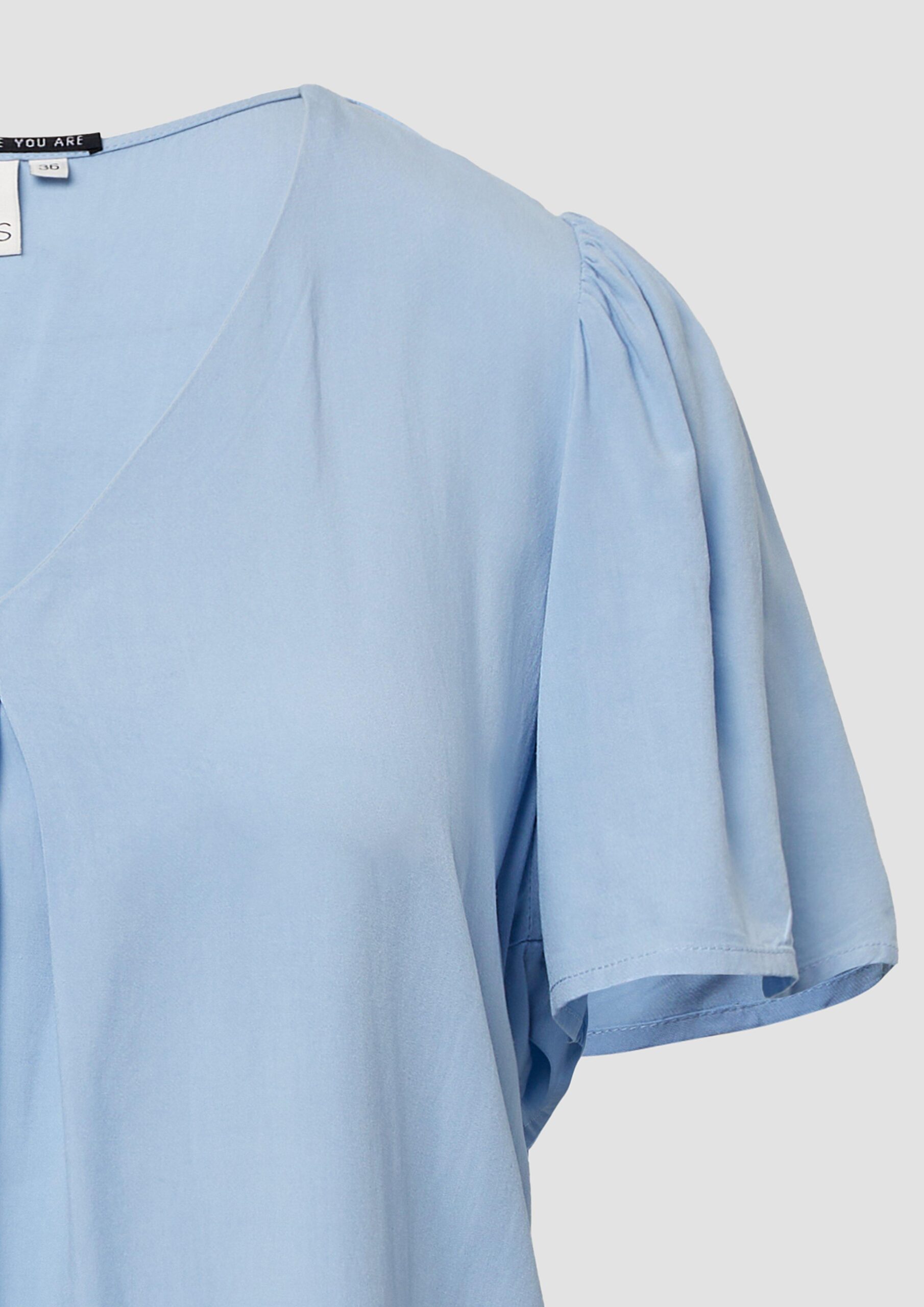 Feminine Kurzarmbluse aus Viskose