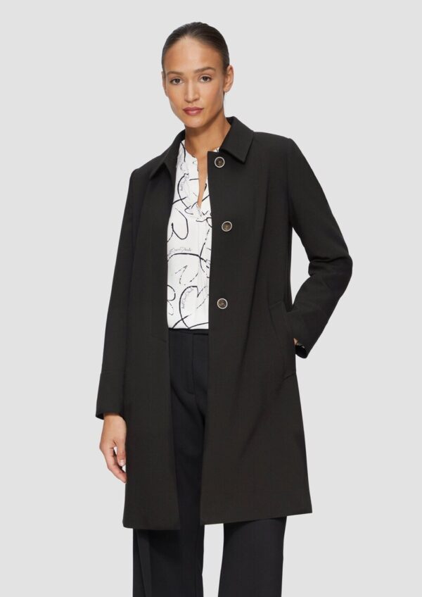 Leicht wärmender Mantel mit halber Knopfleiste