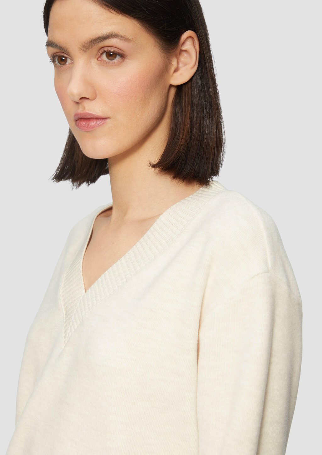 Weiches Sweatshirt mit V-Ausschnitt