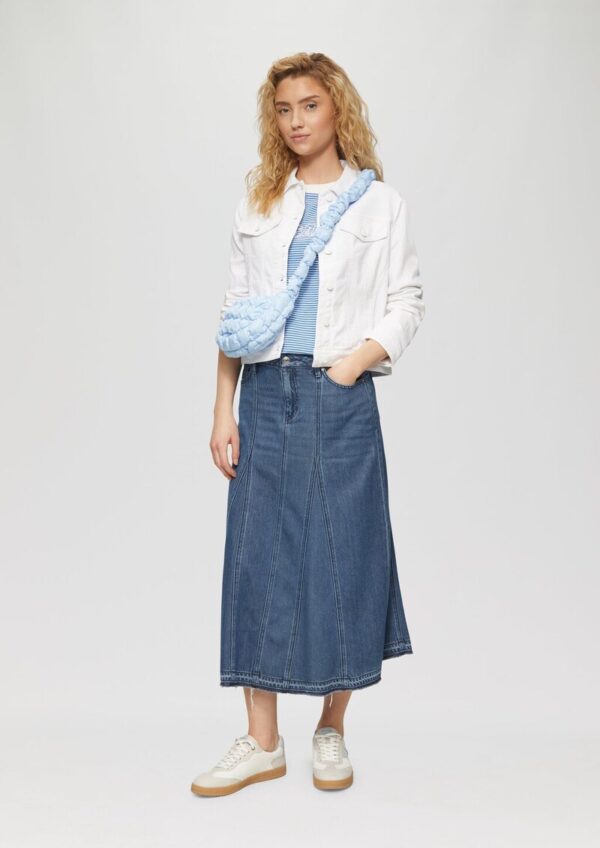 Ausgestellter Midirock aus Denim mit ausgefranstem Saum