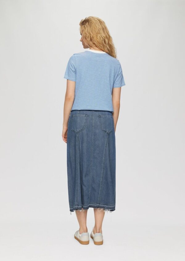 Ausgestellter Midirock aus Denim mit ausgefranstem Saum