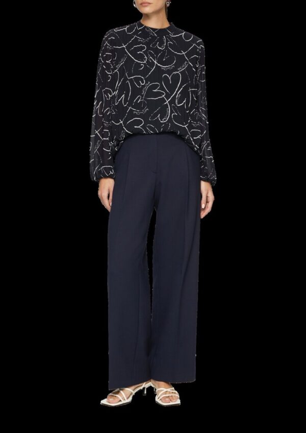 Plissierte Chiffonbluse mit Herz-Print