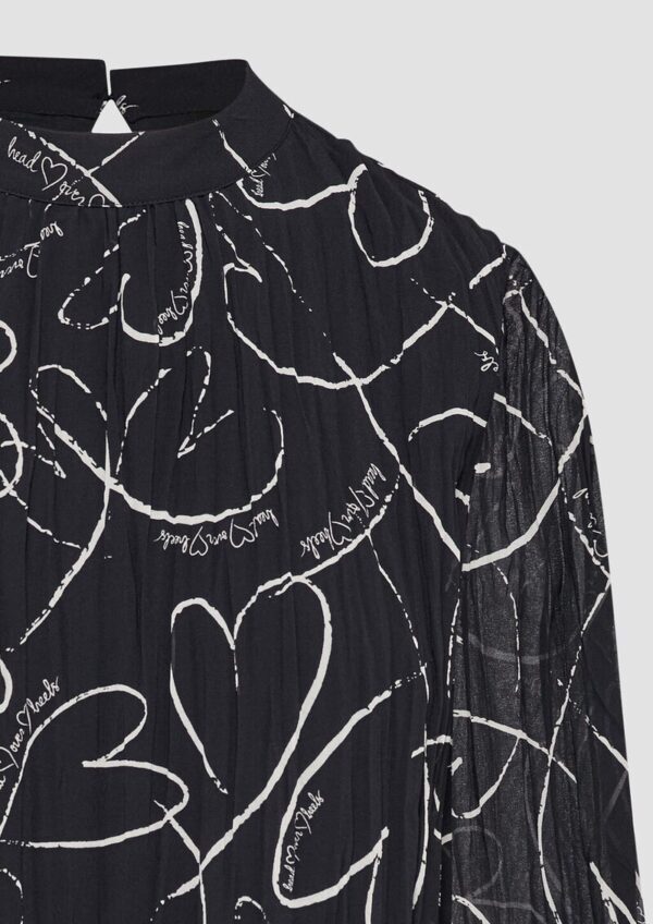 Plissierte Chiffonbluse mit Herz-Print