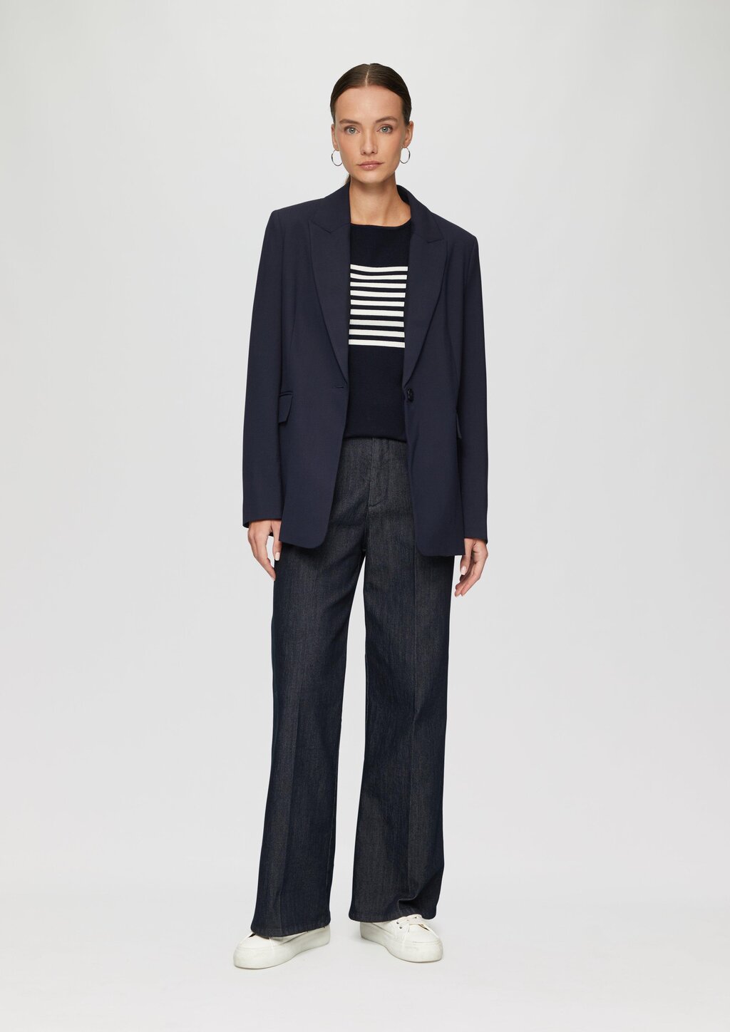 Gestreifter Slim-Fit-Pullover mit kurzen Ärmeln