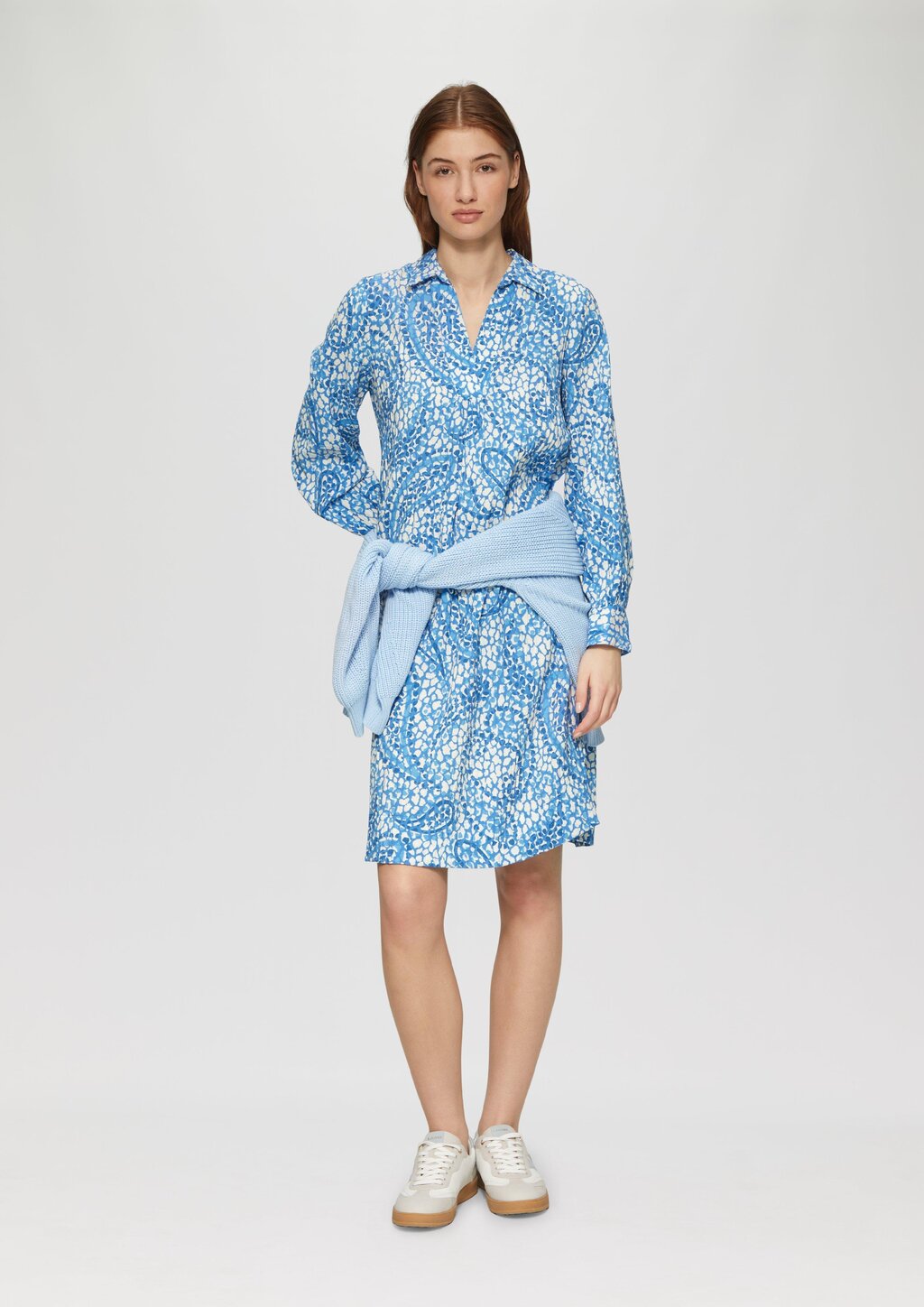 Strukturiertes Hemdblusenkleid mit Eingrifftaschen