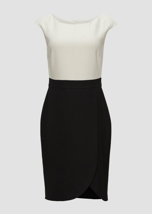 Ärmelloses Etuikleid aus Viskosemix