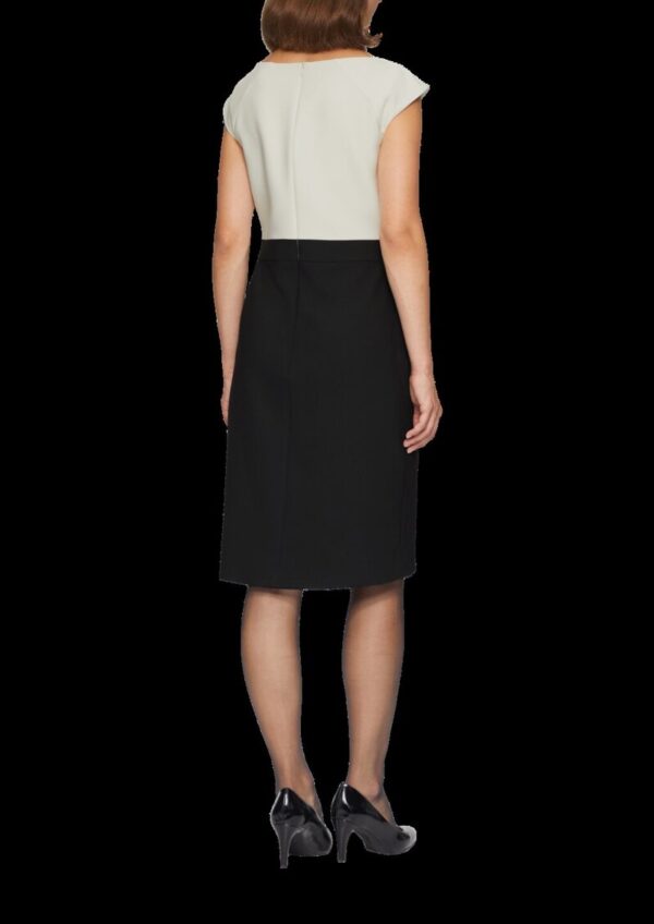 Ärmelloses Etuikleid aus Viskosemix