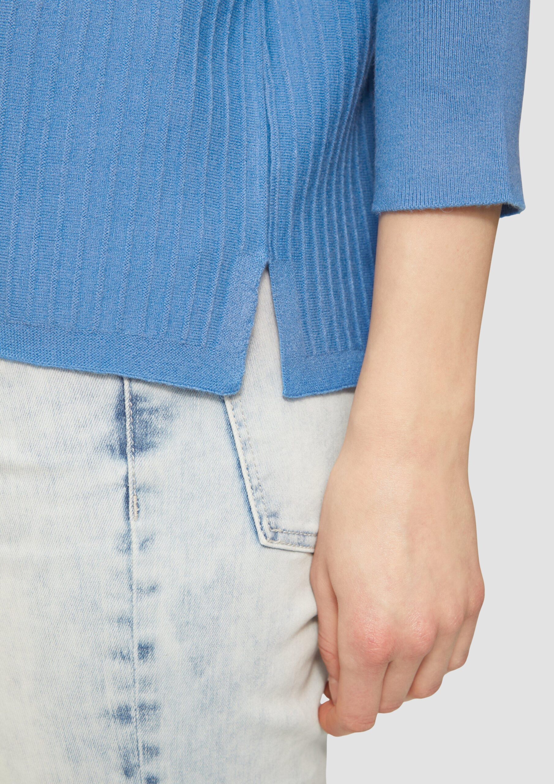 Weicher Pullover mit Struktur und 3/4-Fledermausärmeln