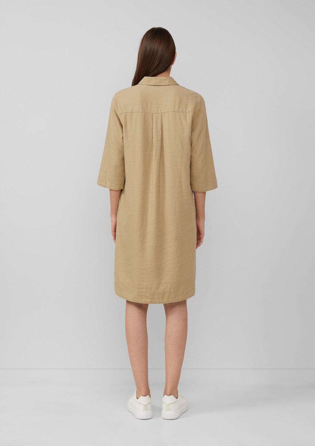 Kurzes Blusenkleid aus Leinenmix mit Eingrifftaschen