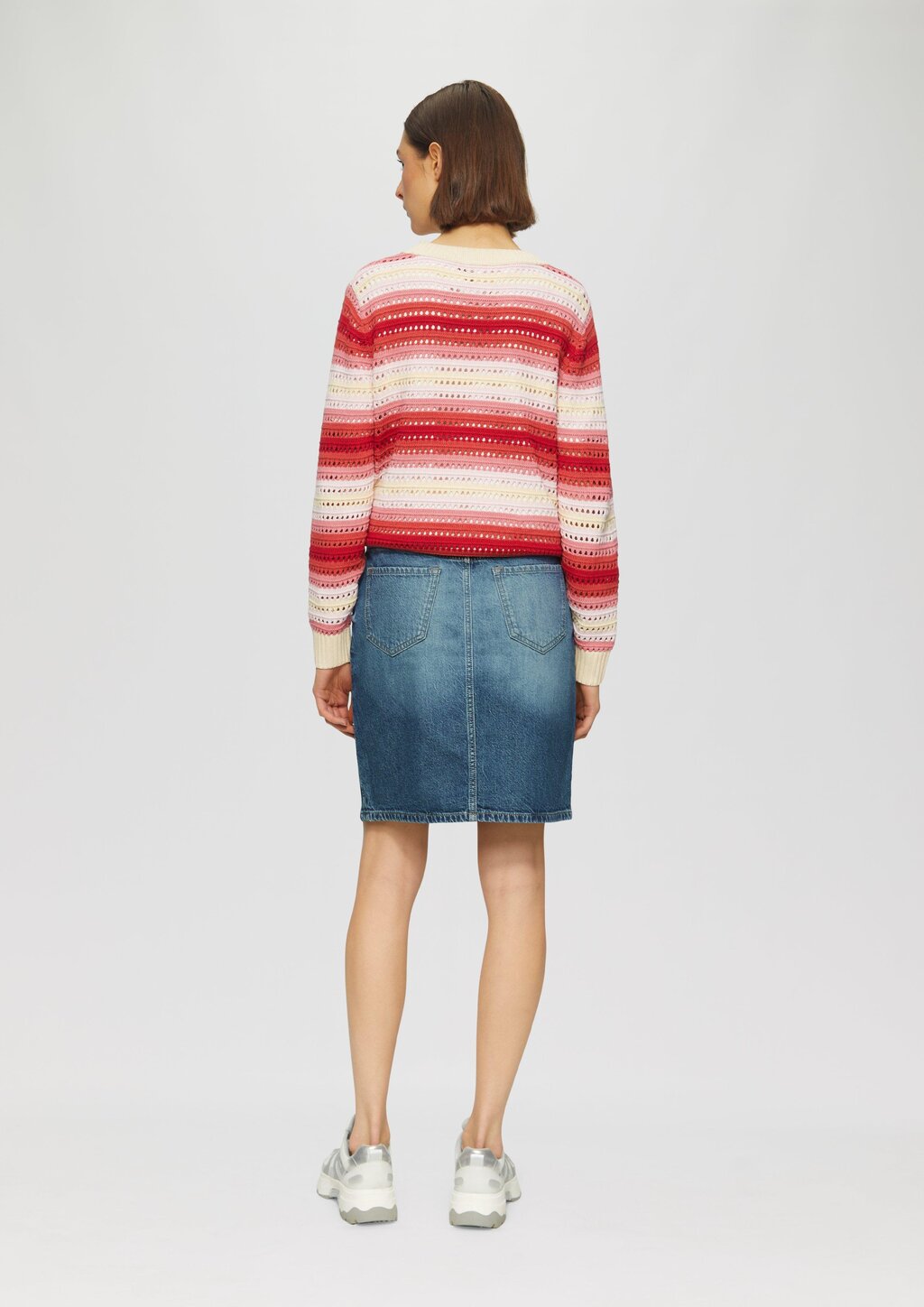 Kurzer Jeans-Rock mit Knopfdetail | 360° Denim