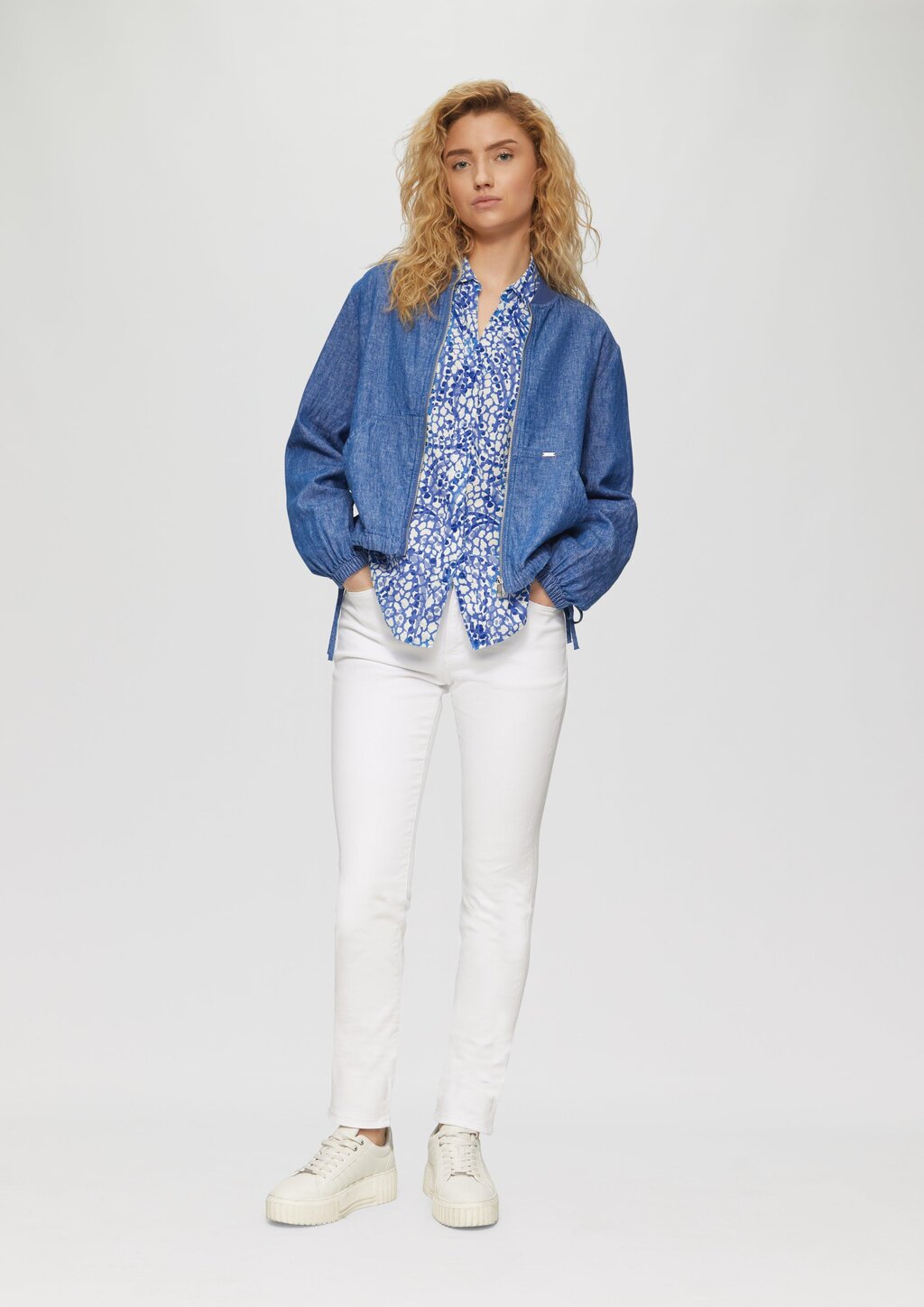 Leichte Hemdbluse im Relaxed Fit mit Turn-up