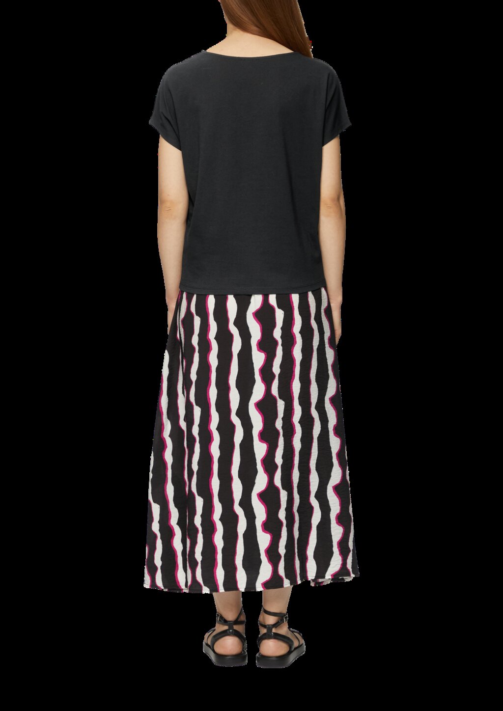 T-Shirt im Relaxed Fit mit Stickerei am V-Ausschnitt