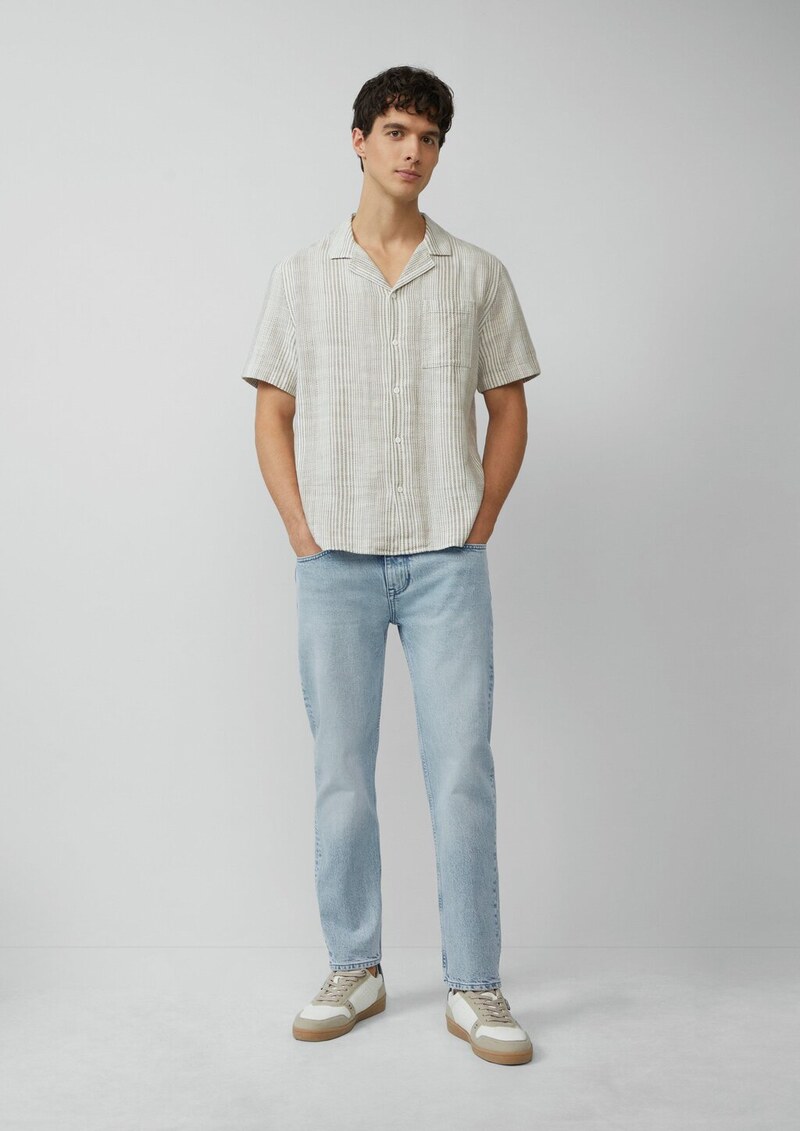 Resort Fit: Baumwollshirt mit Strukturstreifen