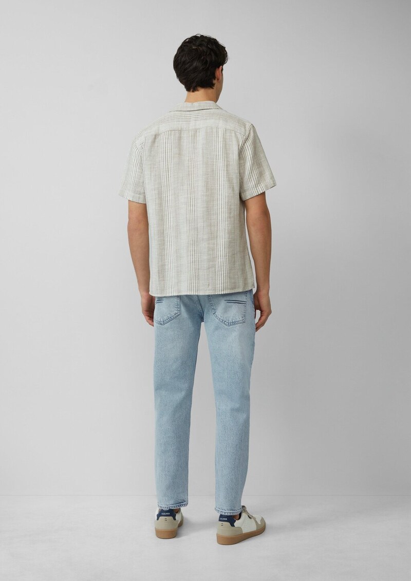 Resort Fit: Baumwollshirt mit Strukturstreifen