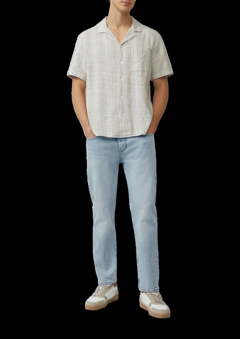 Resort Fit: Baumwollshirt mit Strukturstreifen