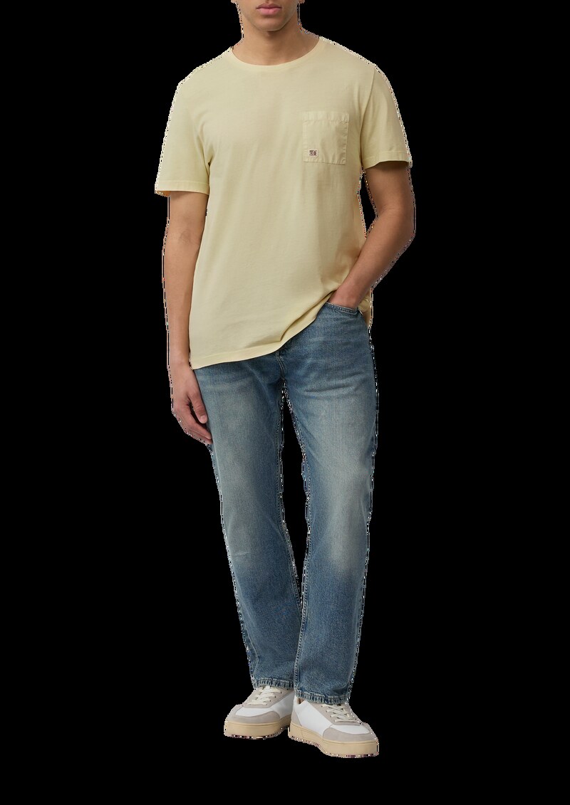 T-Shirt mit Brusttasche und Garment Dye