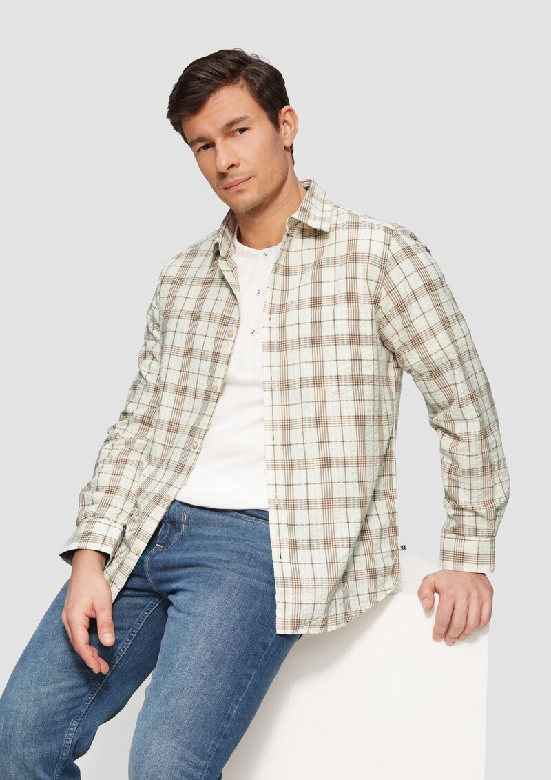 Regular Fit: Kariertes Baumwollhemd aus Seersucker