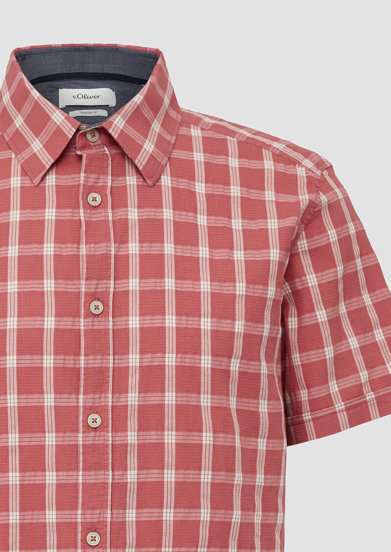 Regular Fit: Kariertes Kurzarmhemd mit Struktur