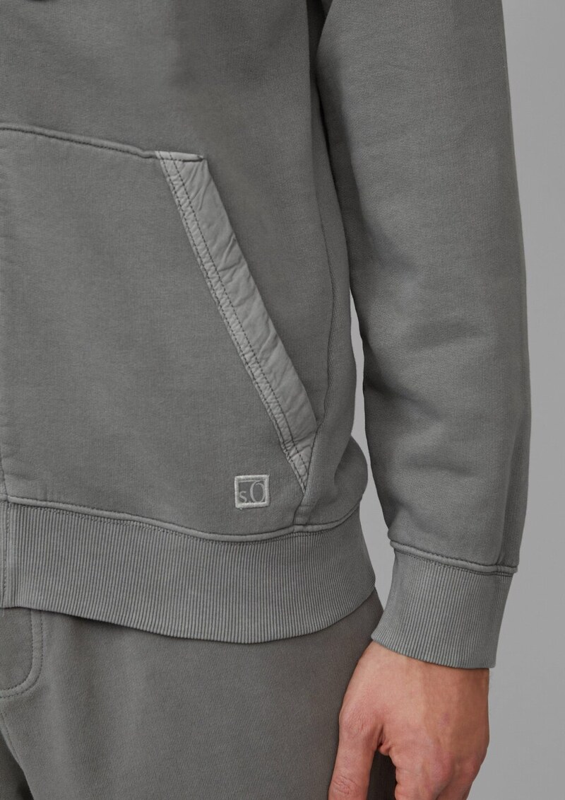 Sweatjacke mit Garment Dye und Kapuze im Fabricmix