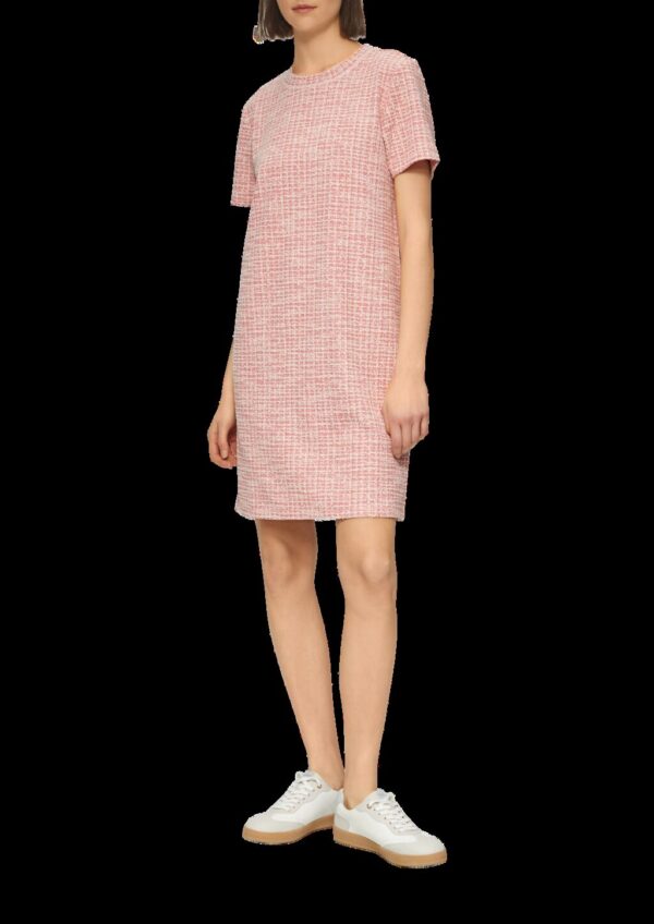 Etuikleid aus Bouclé mit kurzen Ärmeln