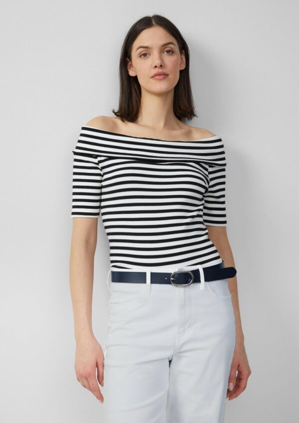 Shirt mit Off-Shoulder-Ausschnitt im Slim Fit