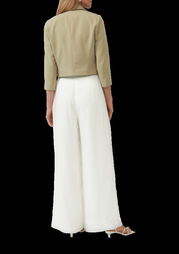 Kurzer Blazer mit 3/4-Ärmeln