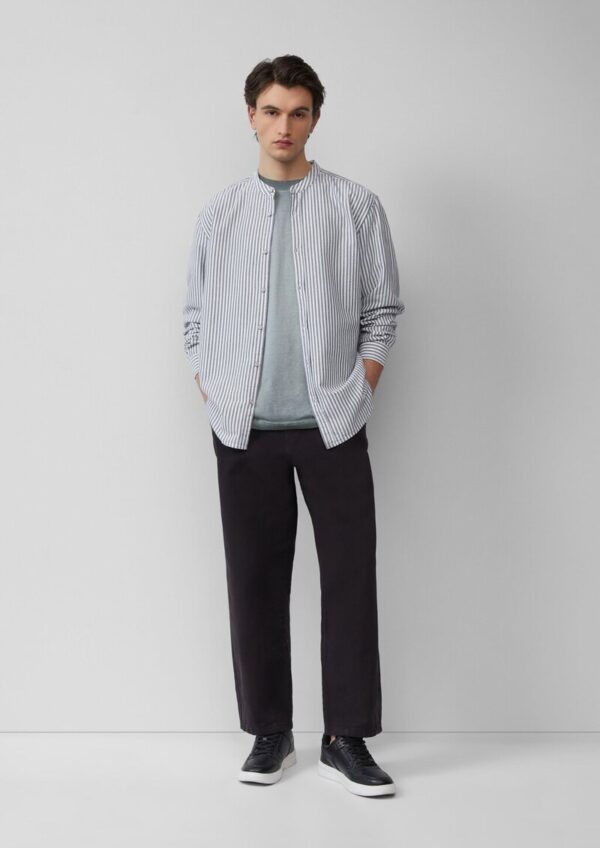 Regular Fit: Stehkragenhemd aus gestreiftem Oxford