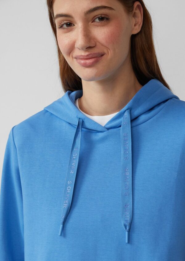 Weiches Kapuzensweatshirt mit seitlichen Schlitzen