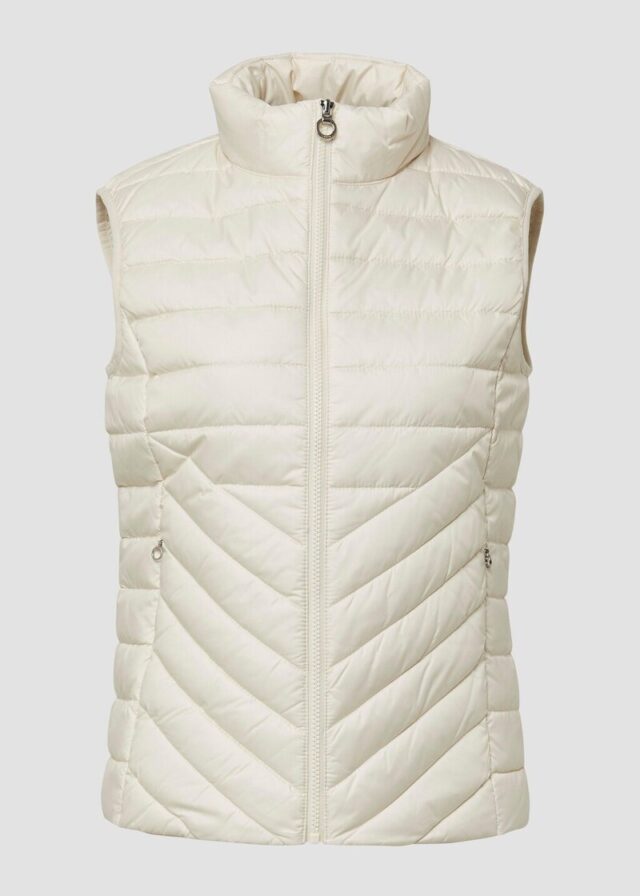 Leichte Steppweste mit Stehkragen und Packfunktion