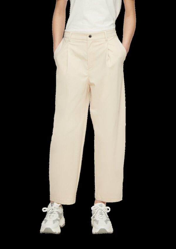 Cropped-Hose aus Twill mit Barrel Leg und Elastikbund in High Rise