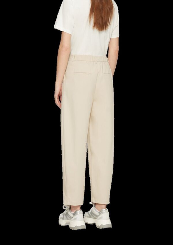 Cropped-Hose aus Twill mit Barrel Leg und Elastikbund in High Rise