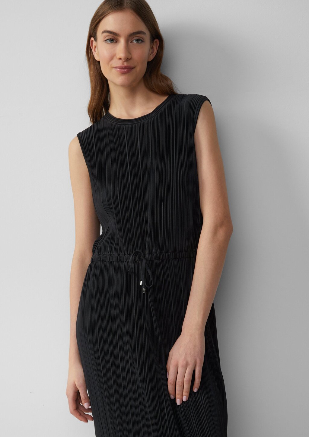 Gestreiftes Kleid im Relaxed Fit mit überschnittenen Schultern