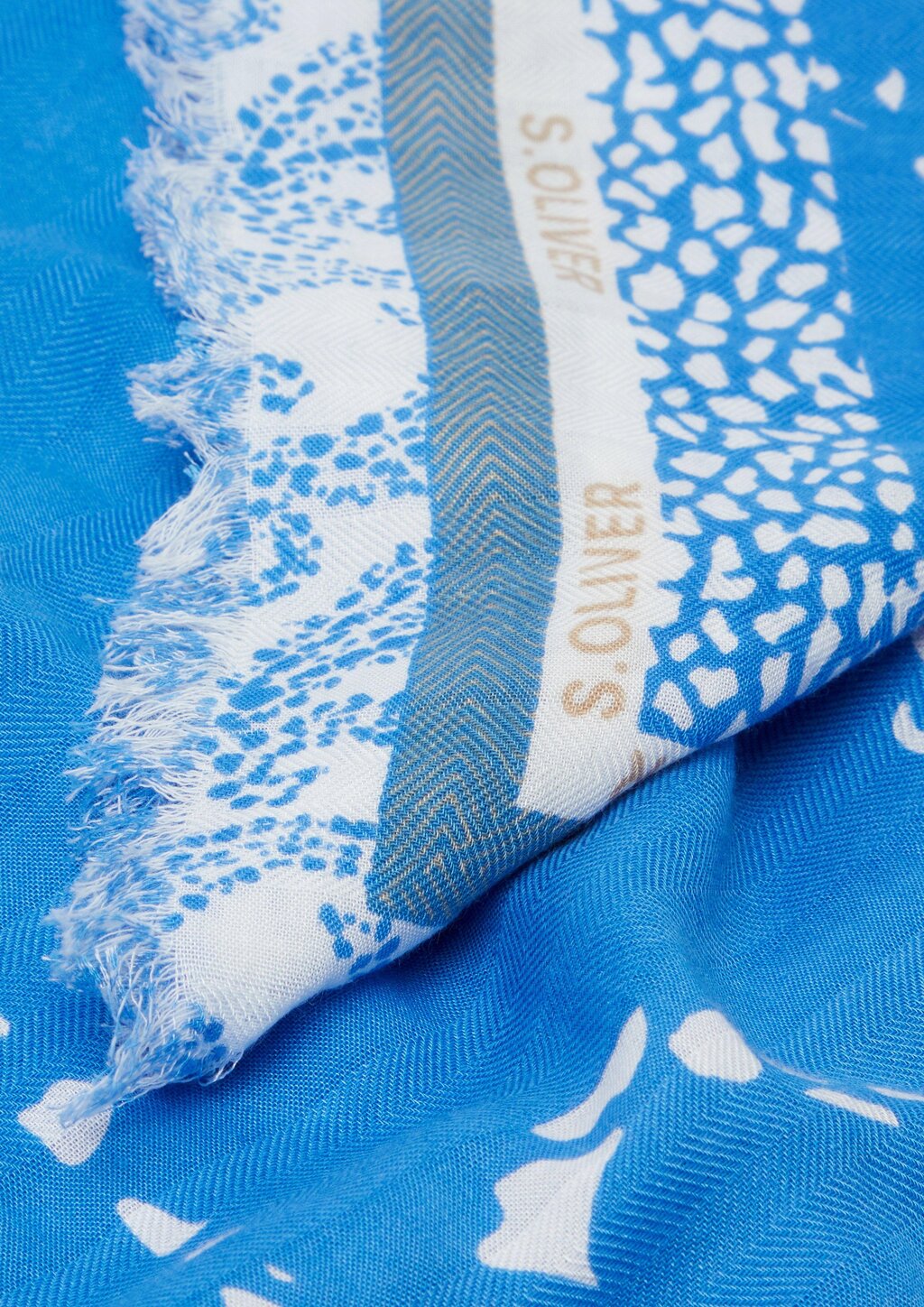 Schal aus Viskosemix mit Artwork