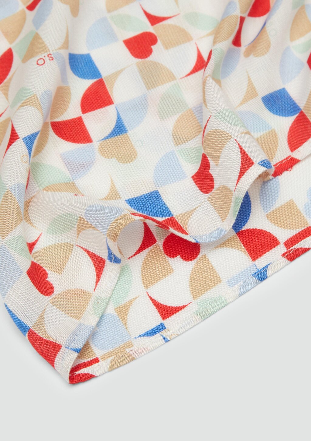 Lässiger Loop Schal aus Viskose mit All-over-Print