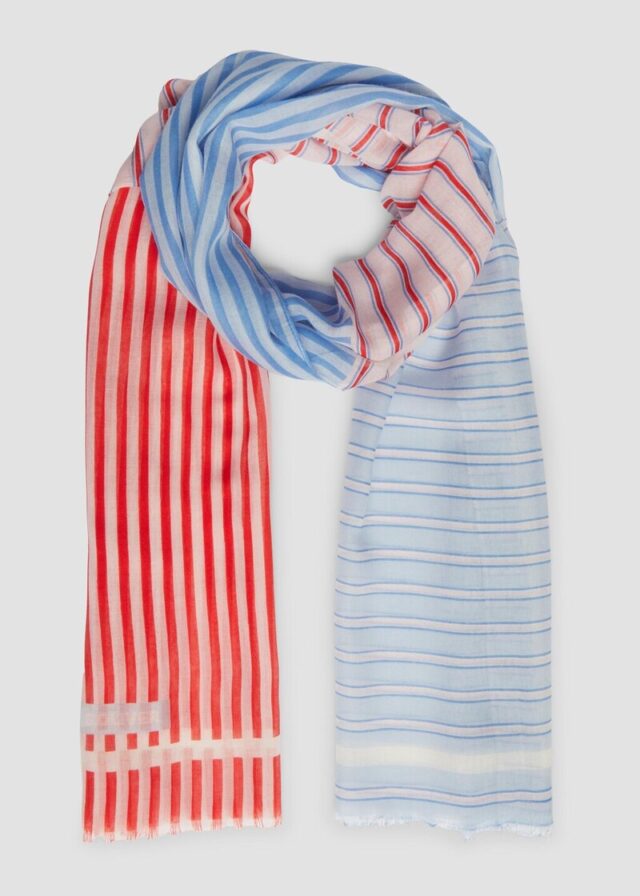 Gestreifter Schal aus Webware
