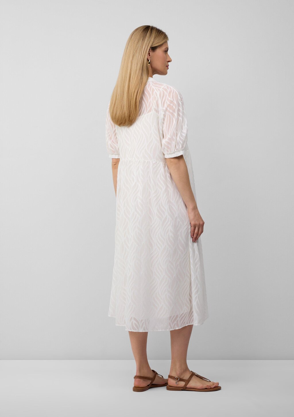 Semitransparentes Maxikleid mit Futter