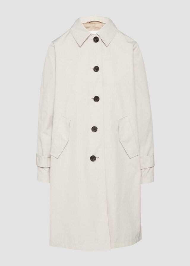 Carcoat mit Rückenschlitz und Riegeldetail am Ärmel