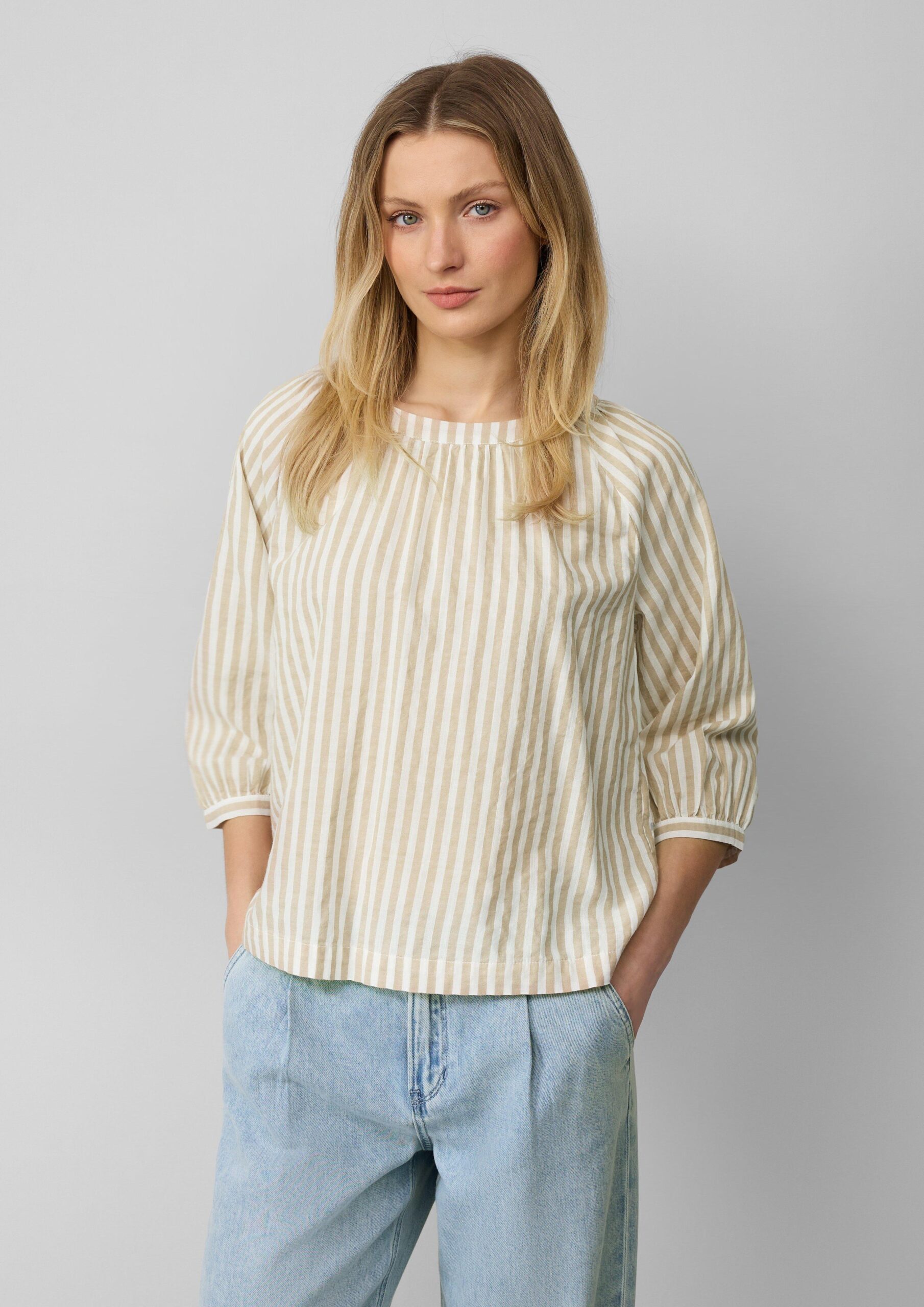 Streifenbluse mit Raffung und Schleife