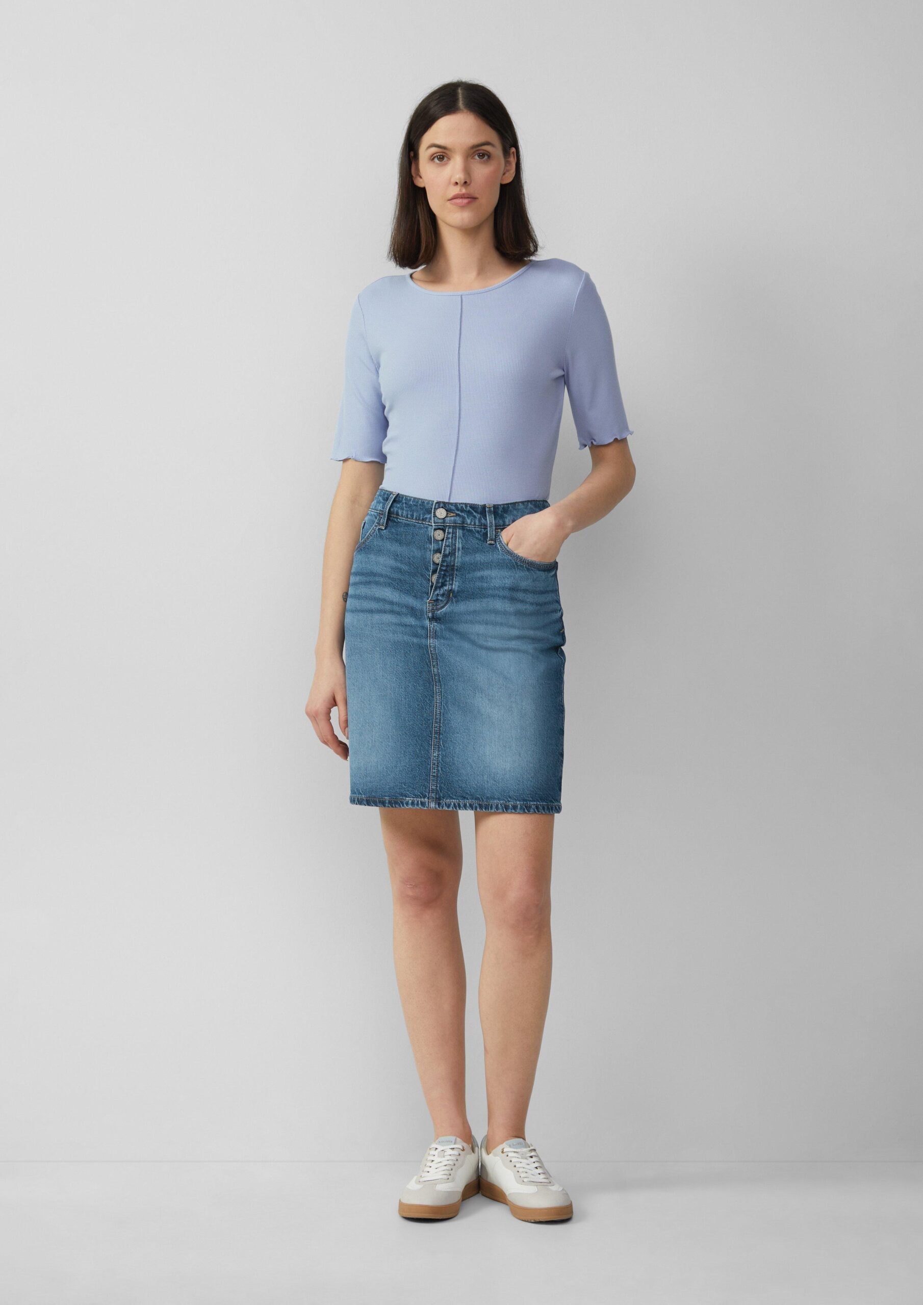 Geripptes Slim-Fit-Shirt mit Nahtdetail