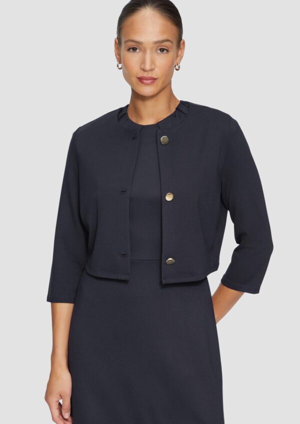 Verkürzte Jacke im Boxy-Fit mit goldfarbenen Knöpfen