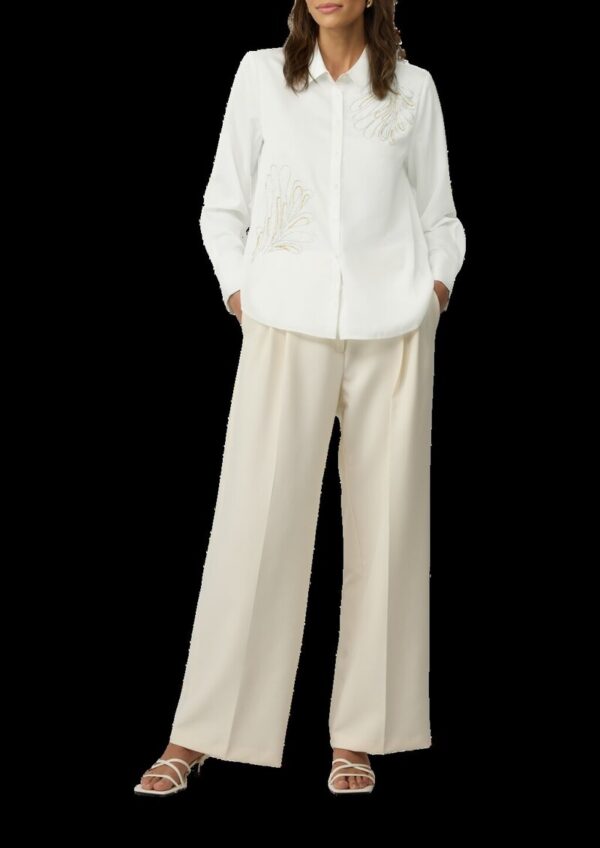 Fließende Hemdbluse mit Schmuckperlen-Applikation