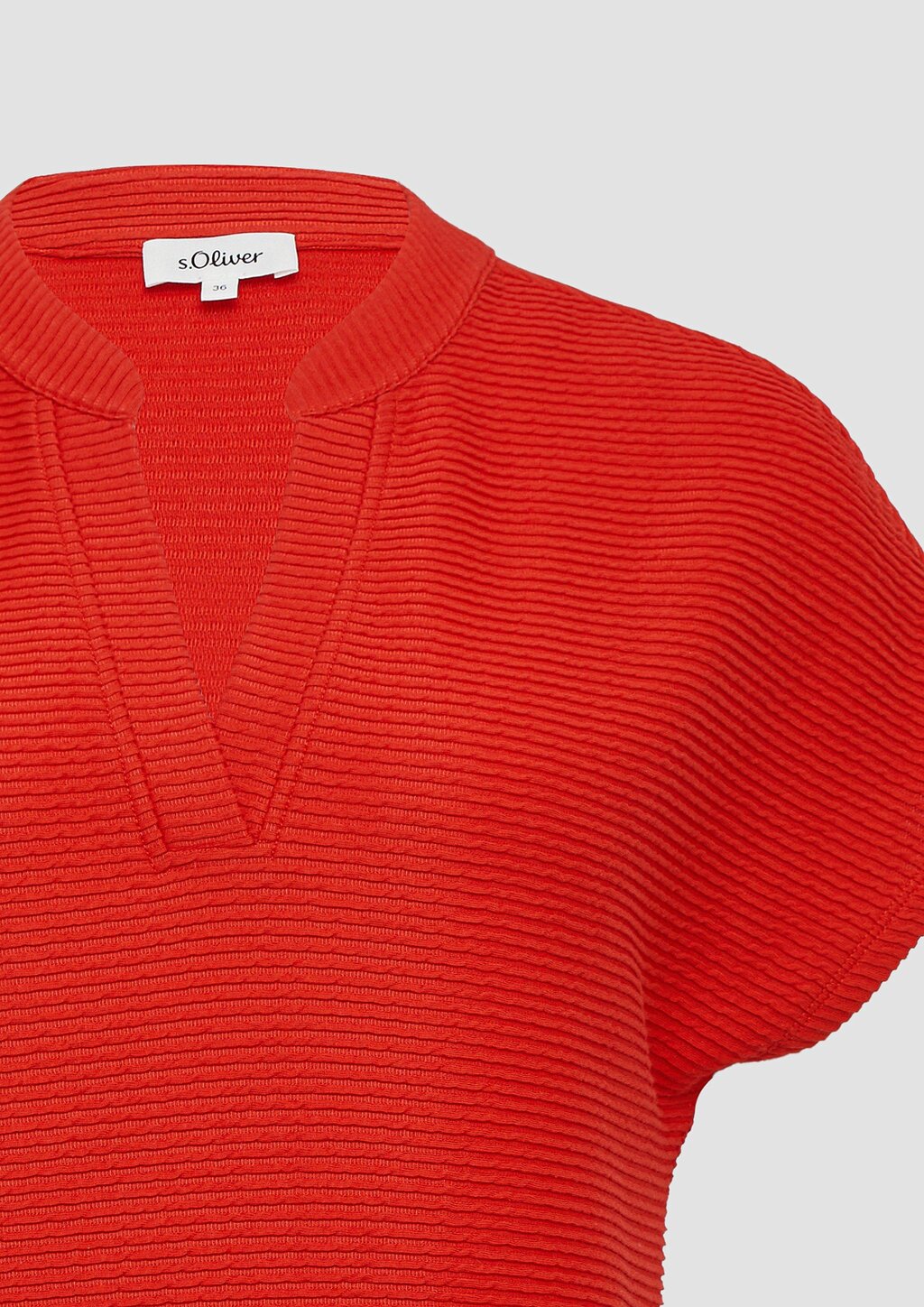 Feminines T-Shirt im Relaxed Fit mit Struktur