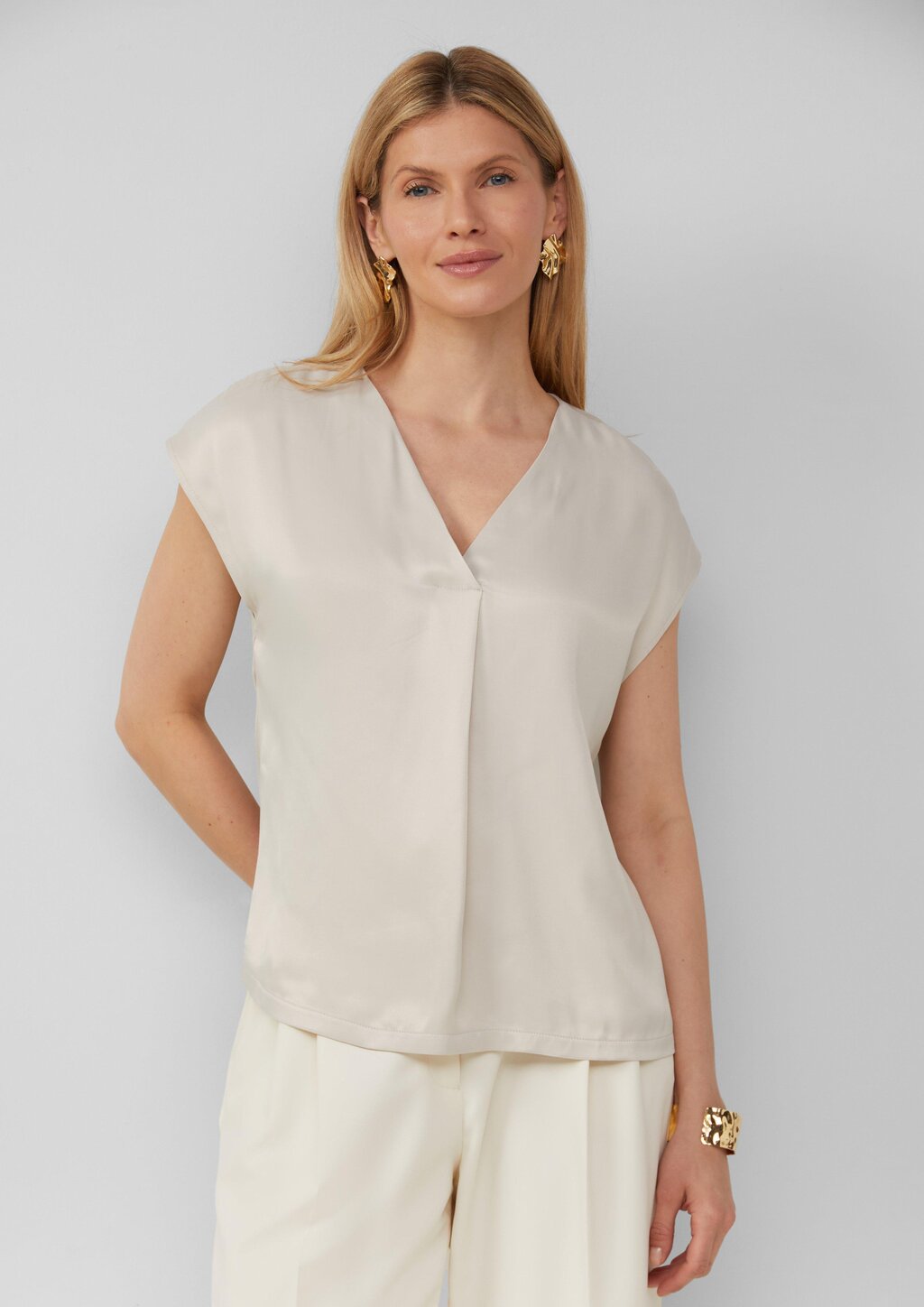 Blusenshirt im Fabricmix mit V-Ausschnitt