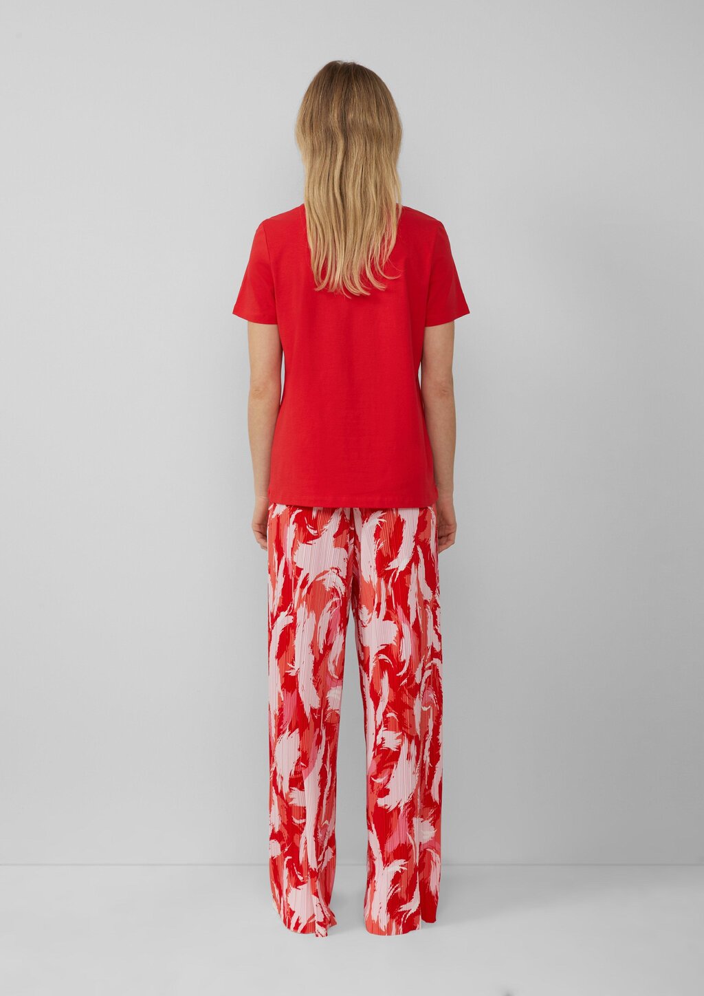 T-Shirt mit V-Ausschnitt