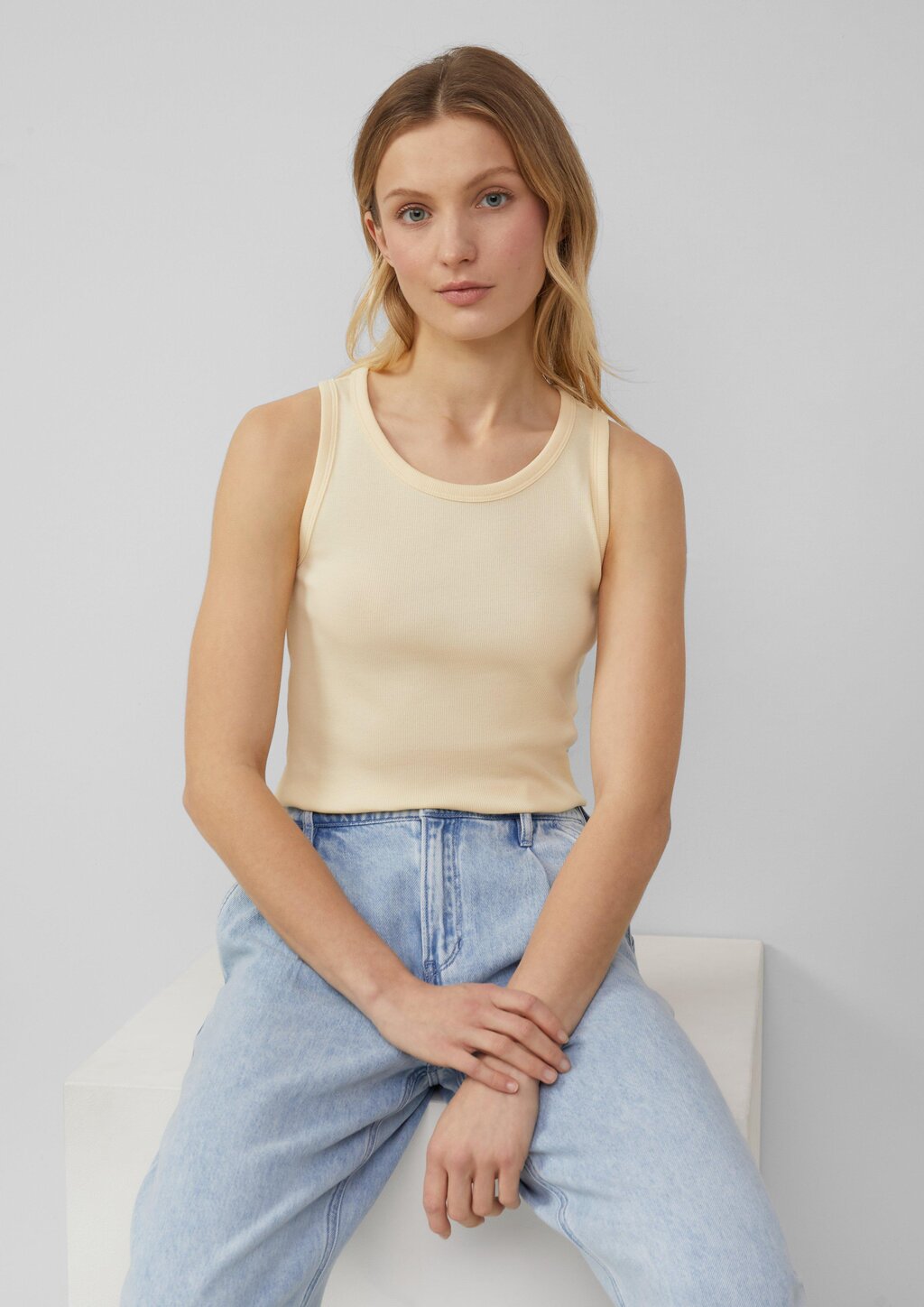 Slim-Fit-Top mit Rippstruktur