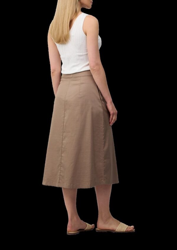 Slim-Fit-Top aus Feinstrick mit V-Ausschnitt