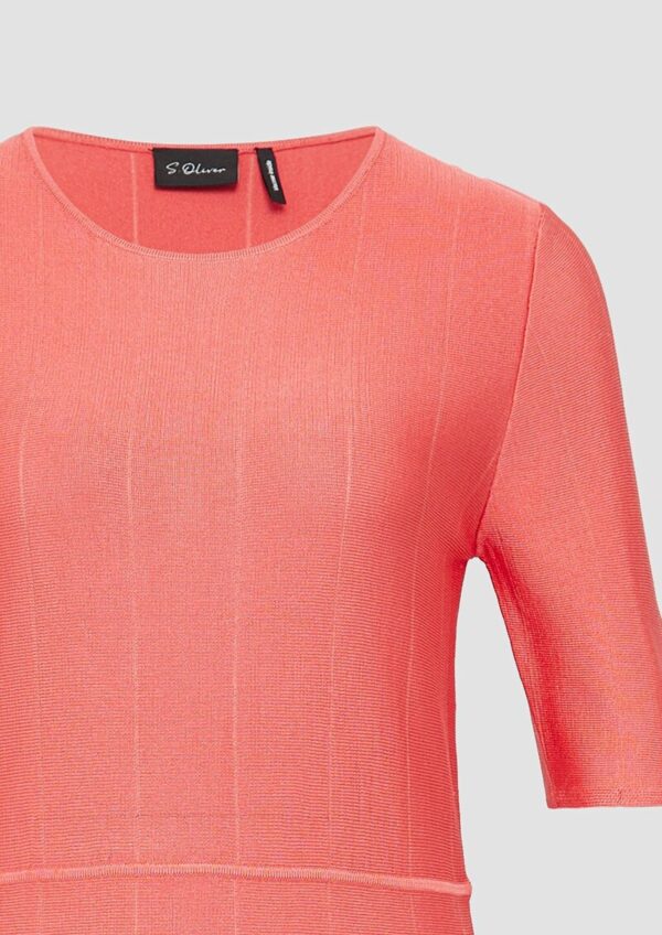 Ausgestelltes Feinstrick-Kleid mit Strickmuster